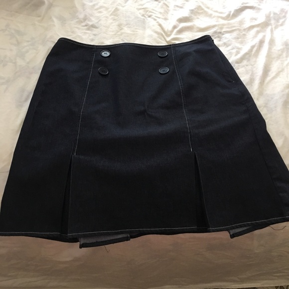 Nine & Co. Dresses & Skirts - 💥NINE & CO DARK DENIM SKIRT SZ 16💥